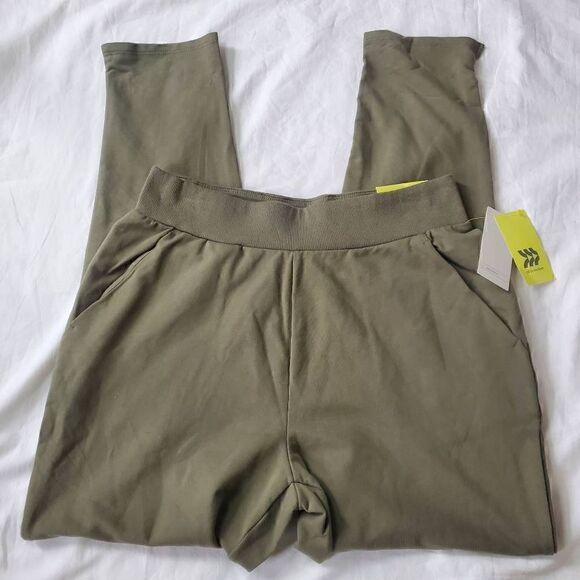 NWT All in Motion green highrise taper pant Medium - Picture 7 of 10